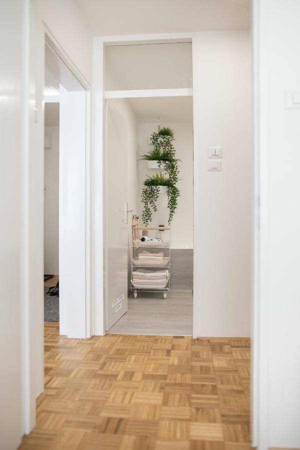 Family Apartment With Garden 류블랴나 외부 사진